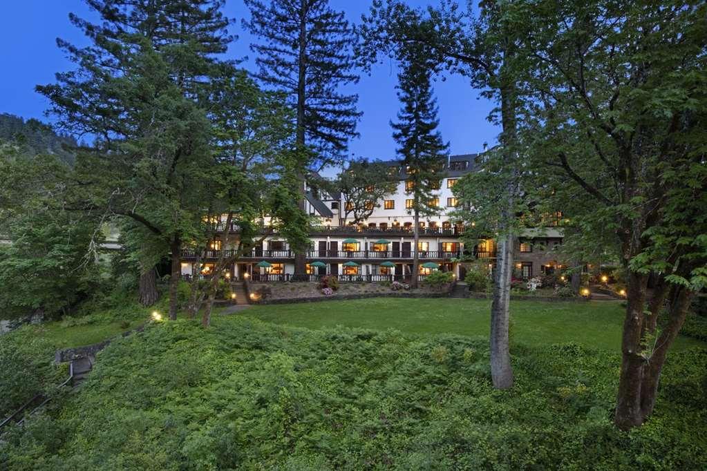 Benbow Historic Inn Гарбервилл Экстерьер фото