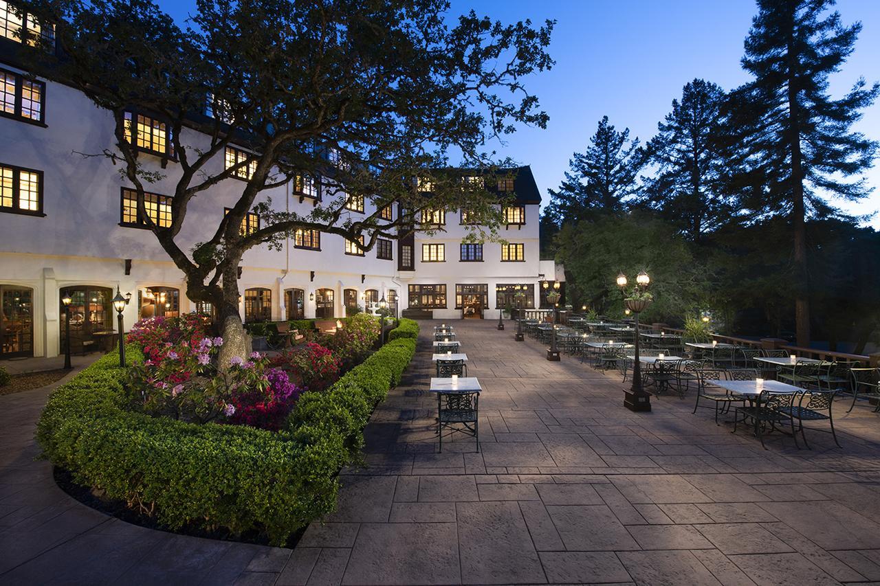 Benbow Historic Inn Гарбервилл Экстерьер фото