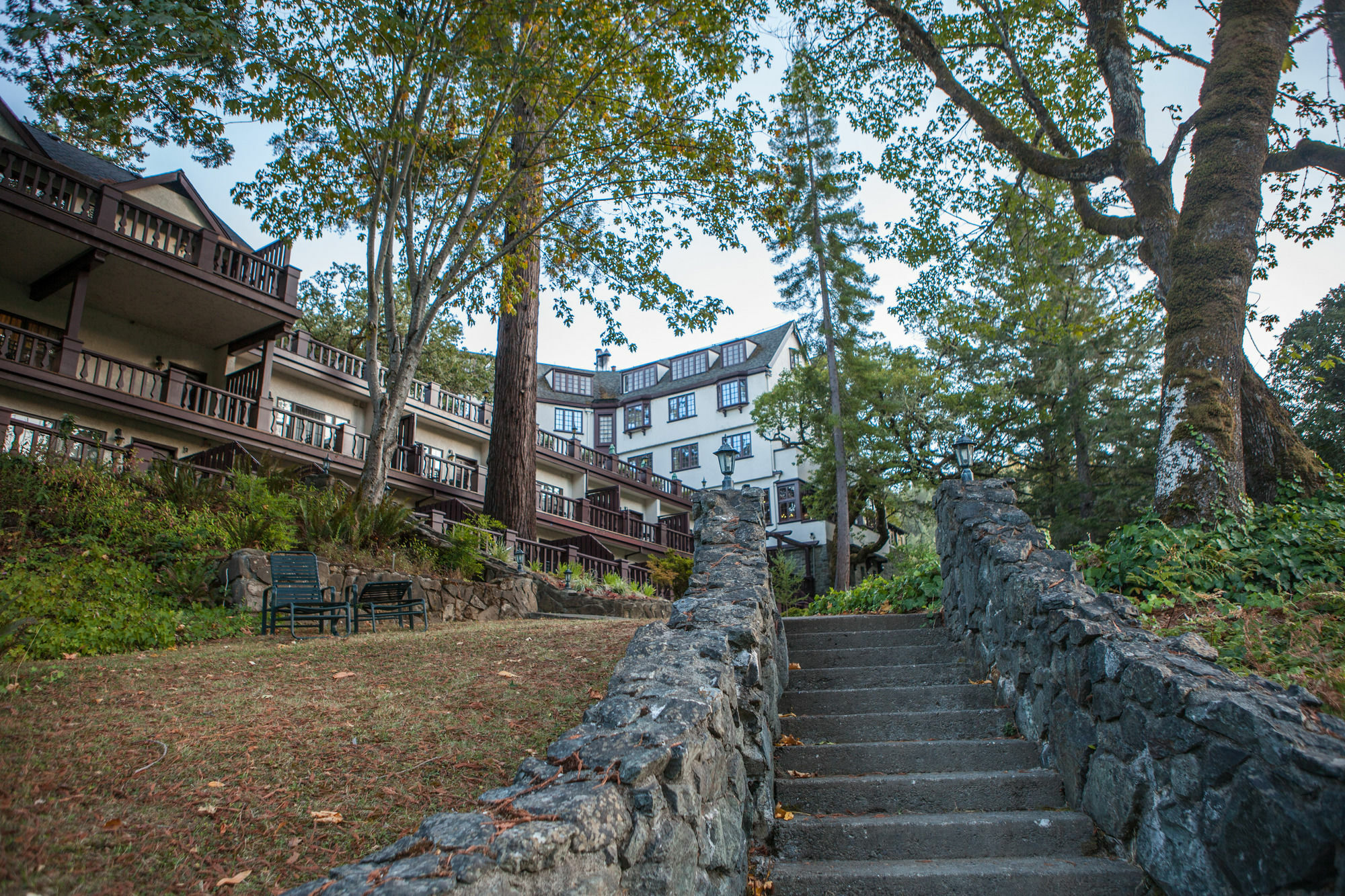 Benbow Historic Inn Гарбервилл Экстерьер фото